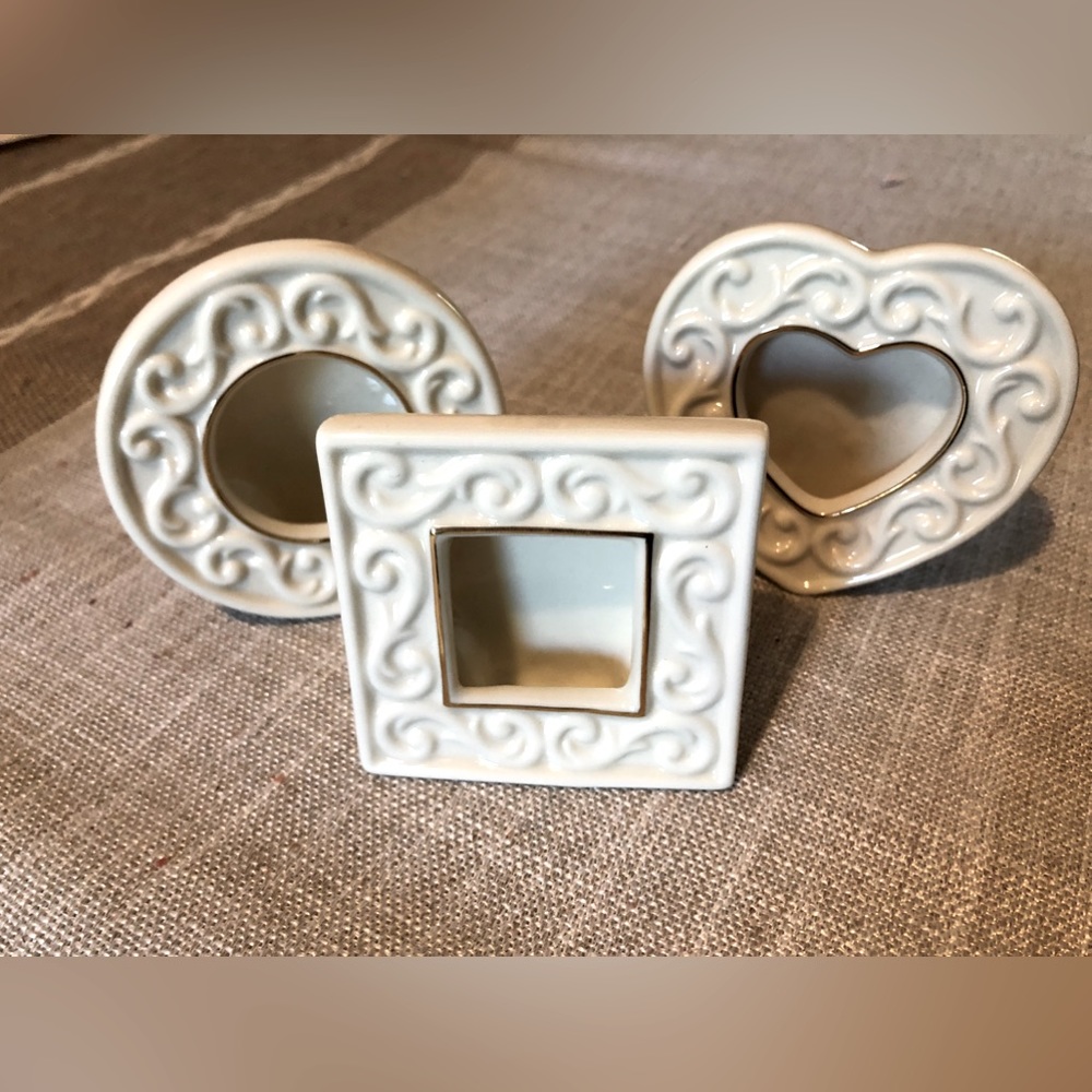 Onieda Picture Frames